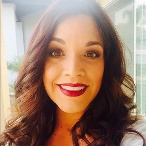 Meet your Posher, Lanette